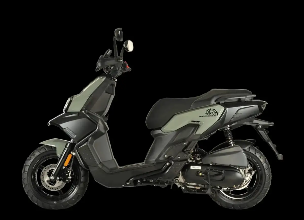 TNT MOTOR ESCAPE BAROUDEUR-Aventurier urbain par excellence